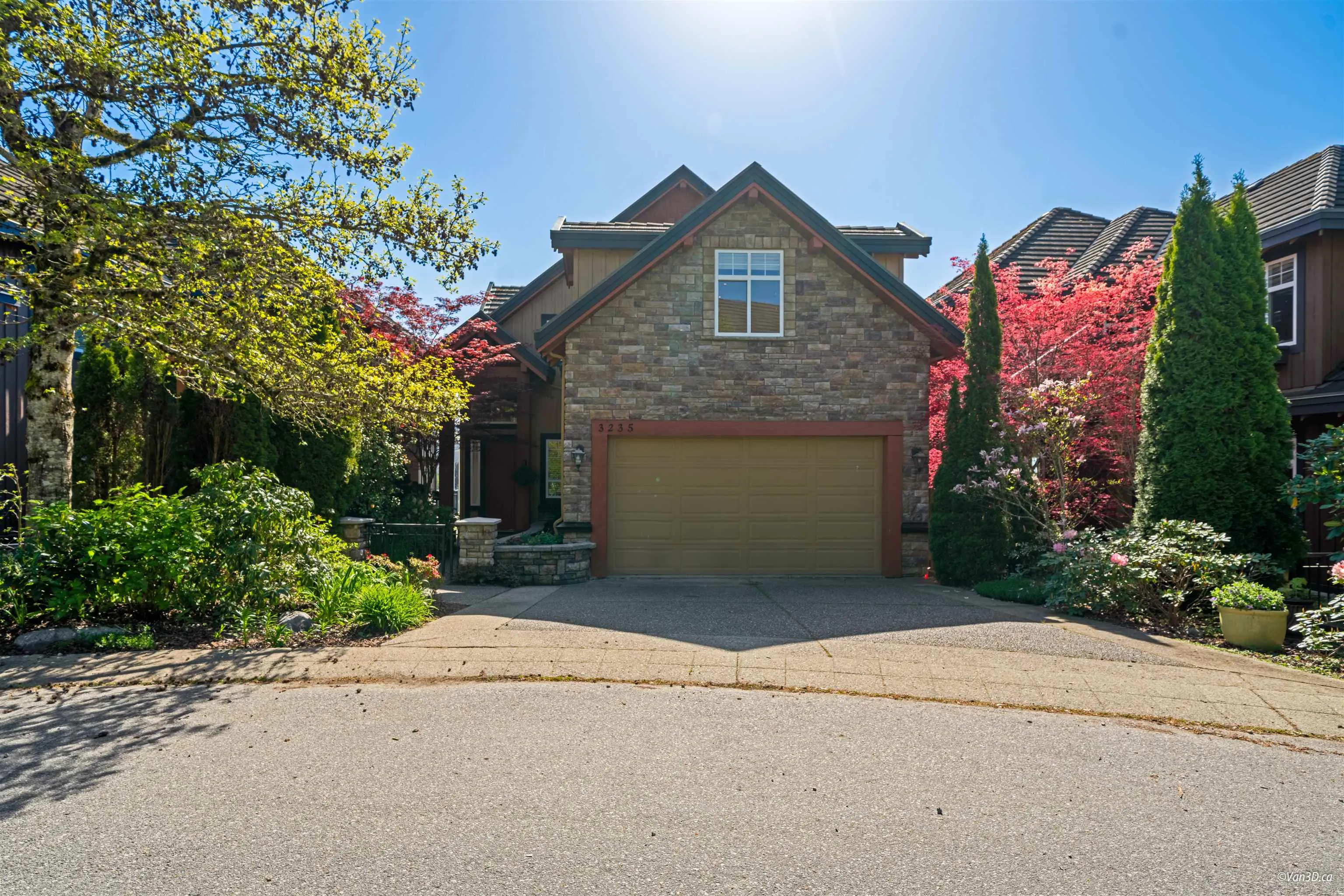 3235 Chartwell Lane