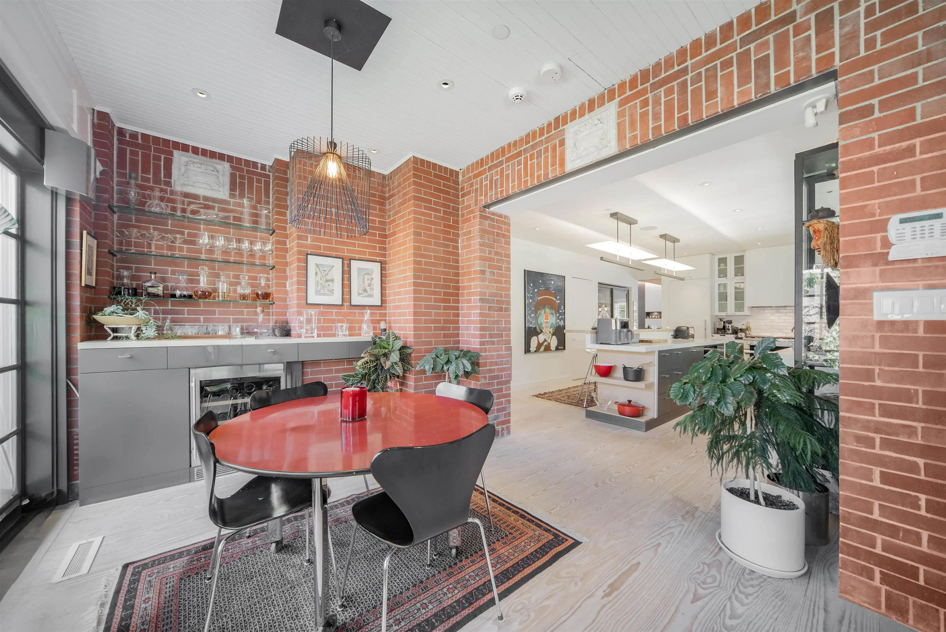 1501 Atlas Lane