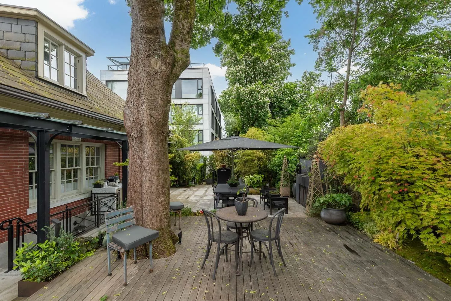 1501 Atlas Lane