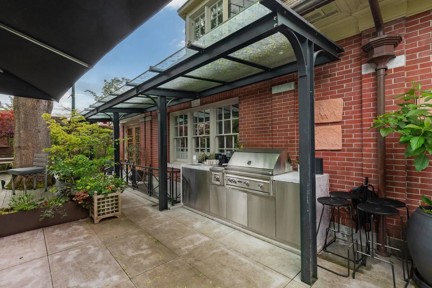 1501 Atlas Lane