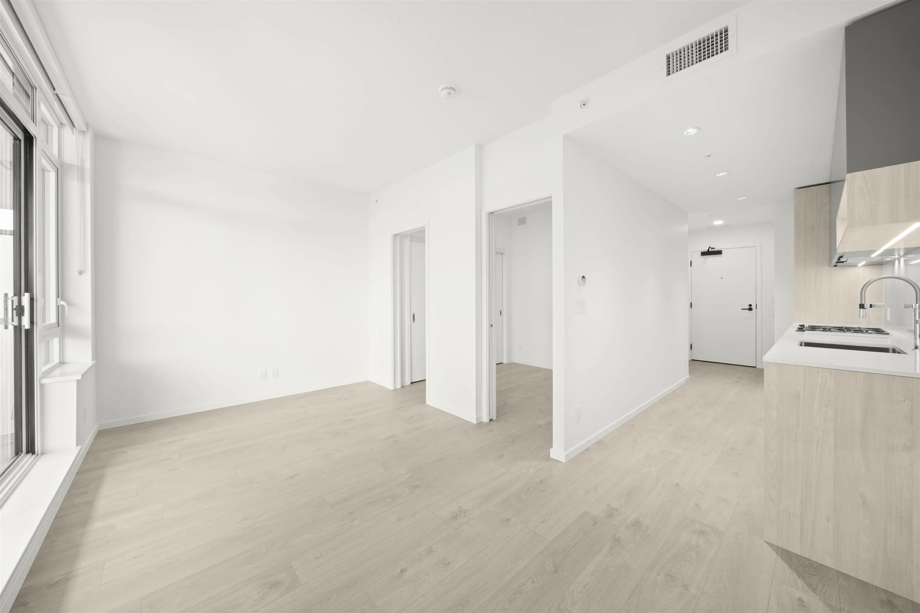 569 6600 Minoru Boulevard