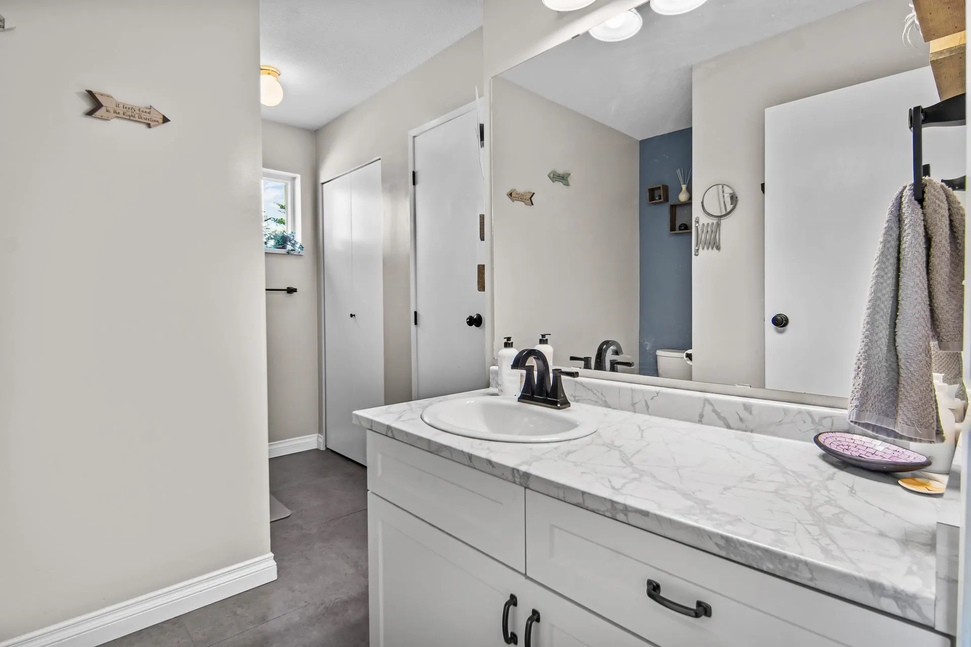 20 45435 Knight Road