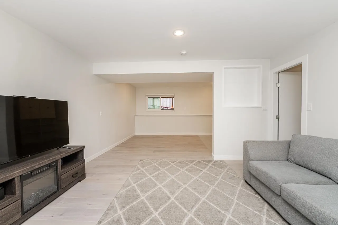 20476 Telegraph Trail