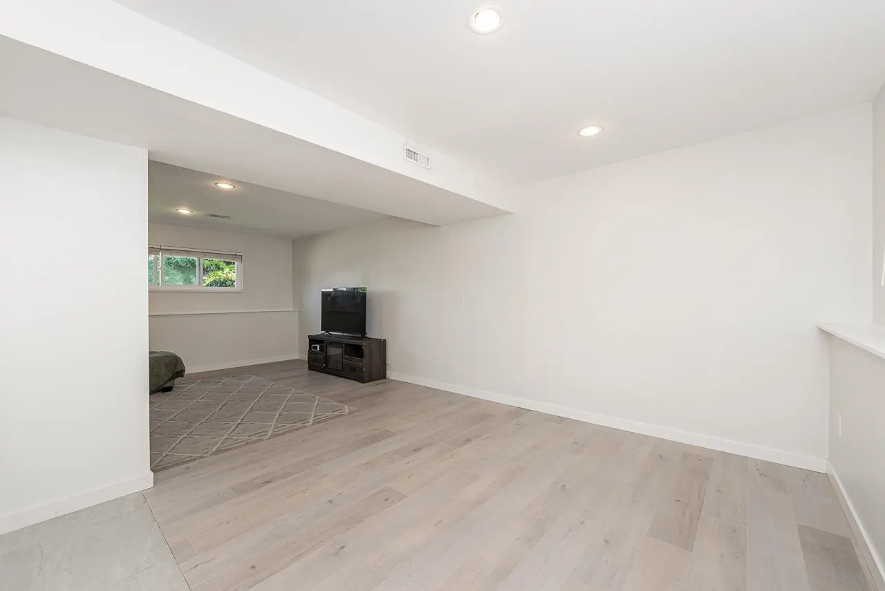 20476 Telegraph Trail