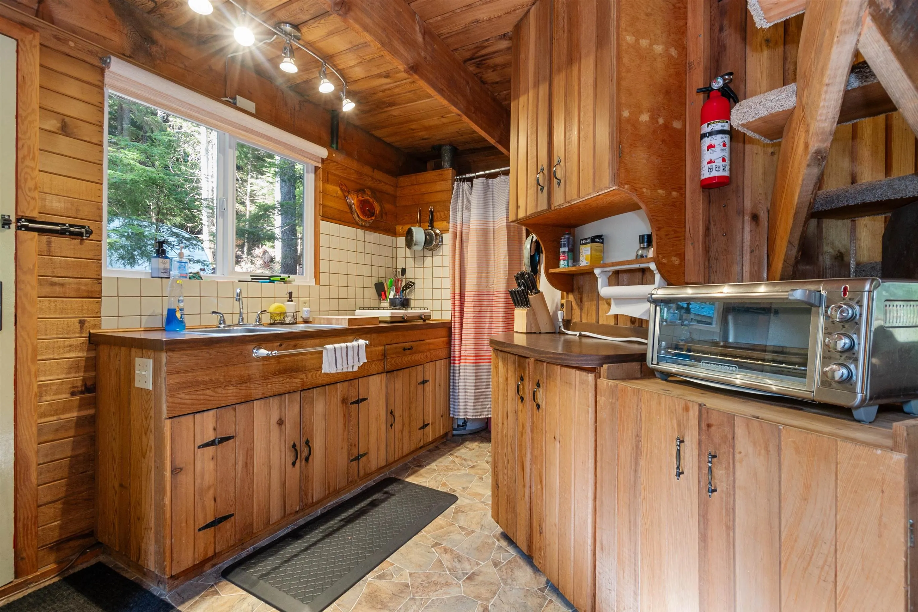 71649 Pitch Place