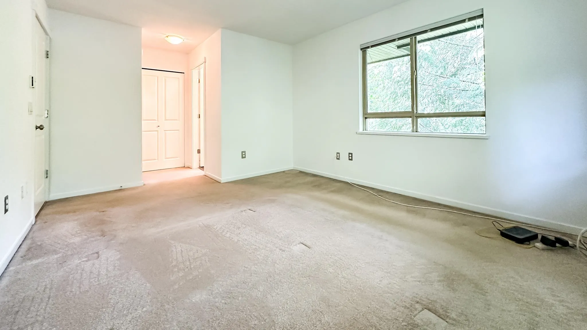 100 Klahanie Drive