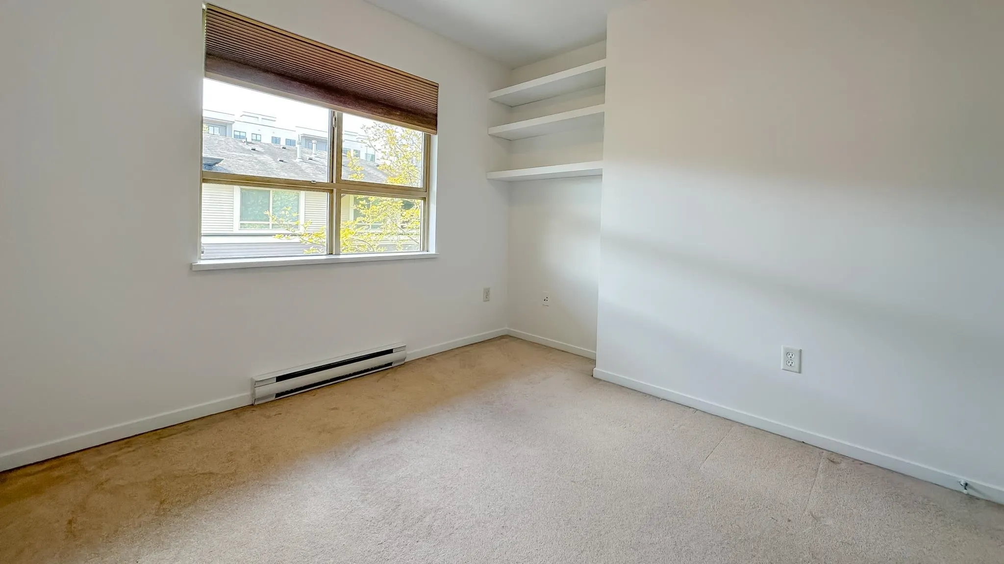 100 Klahanie Drive