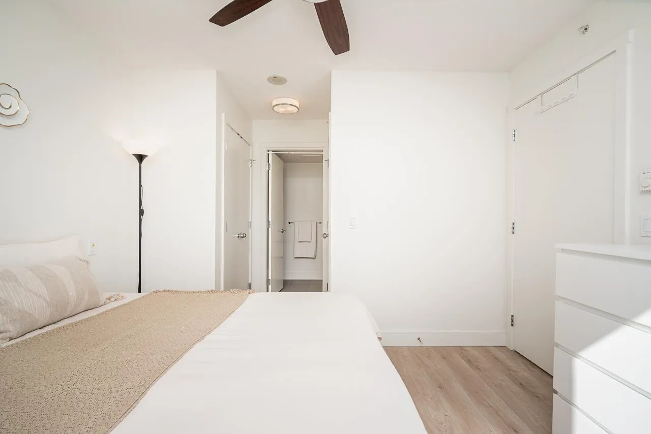 2203 3007 Glen Drive