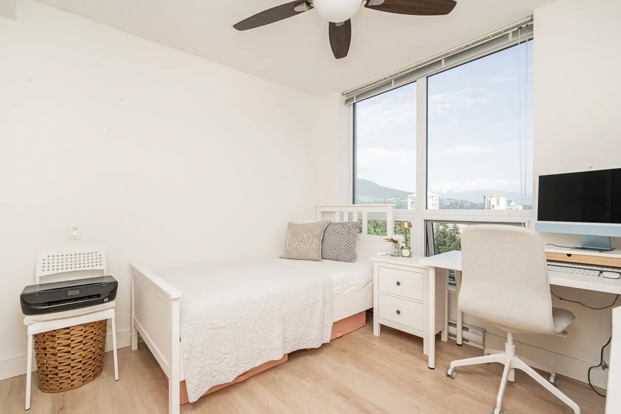 2203 3007 Glen Drive