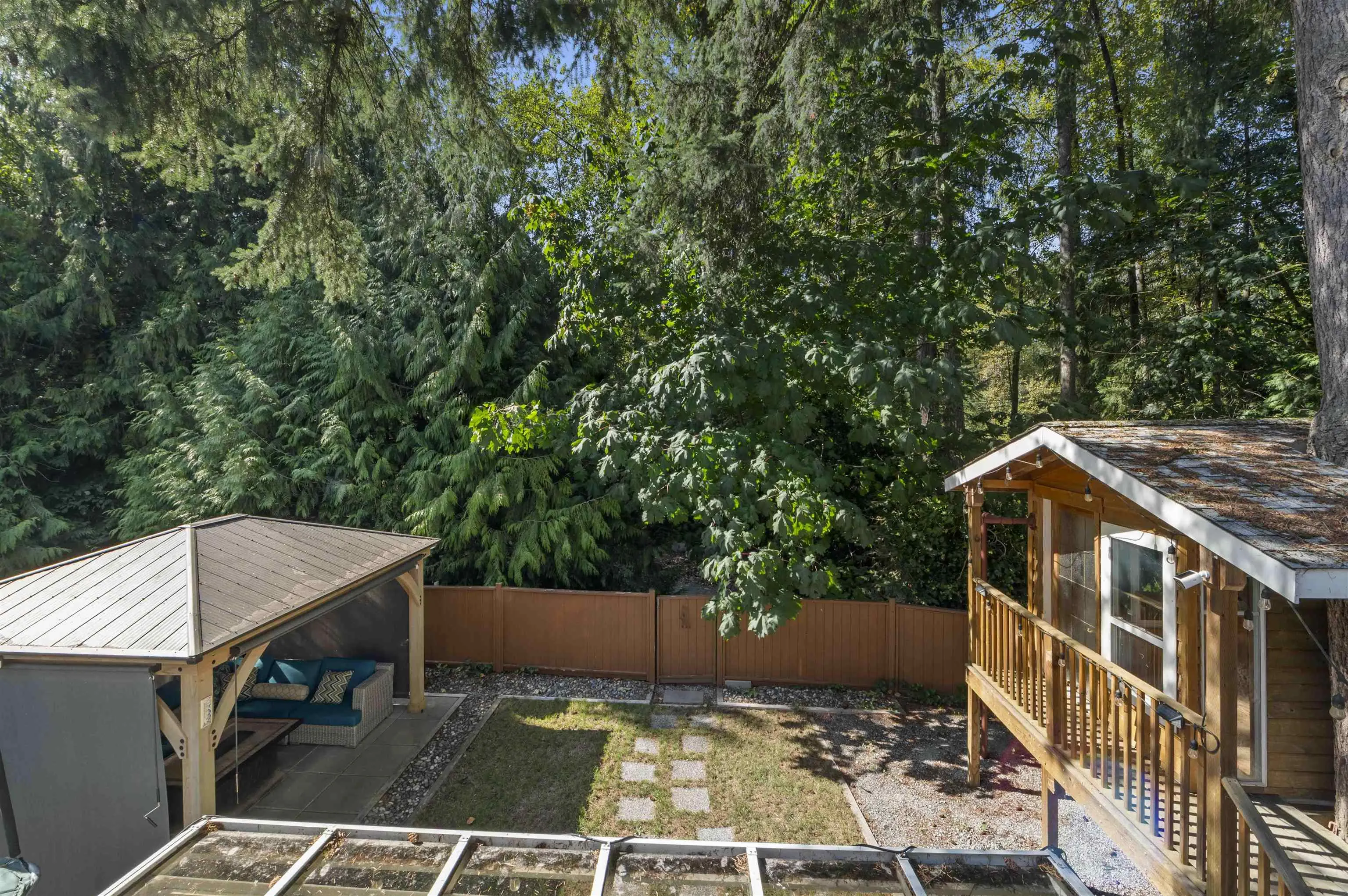 1261 River Drive