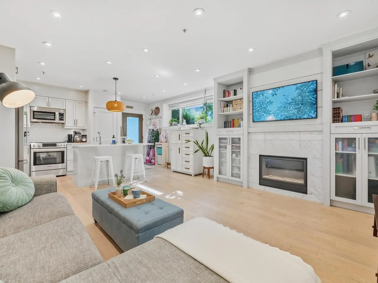 165 W 14th Avenue