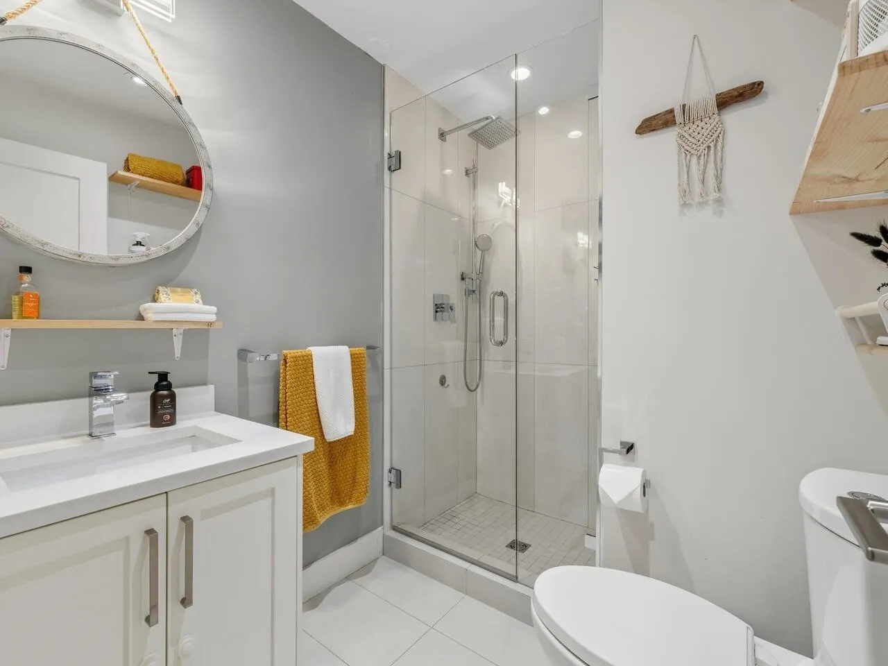 165 W 14th Avenue