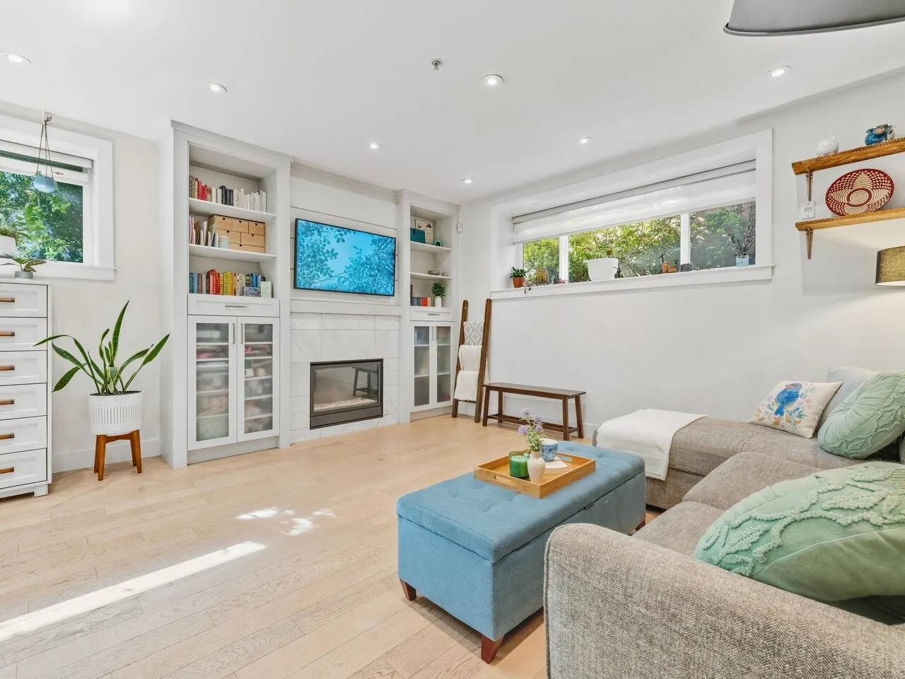 165 W 14th Avenue