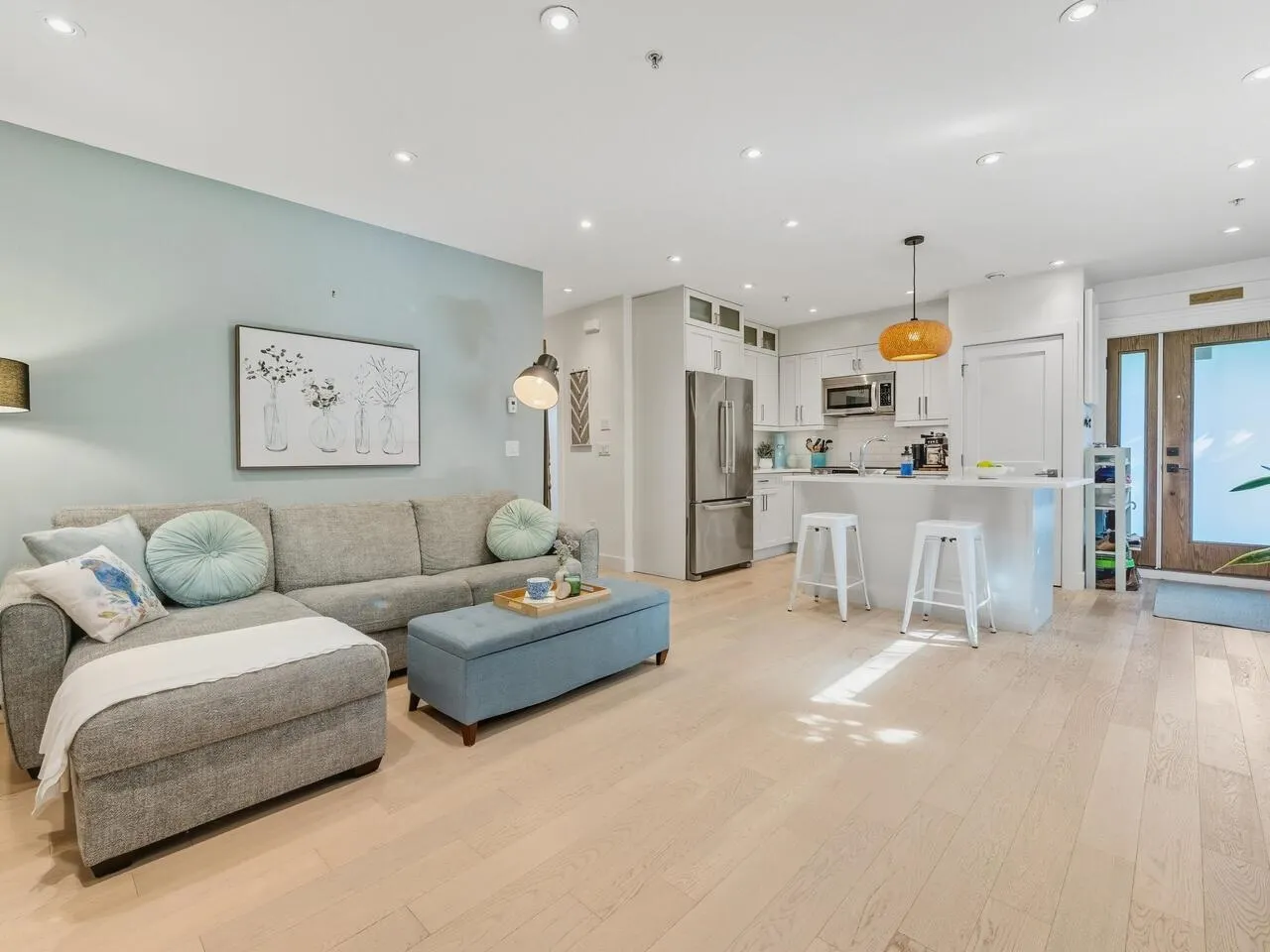 165 W 14th Avenue