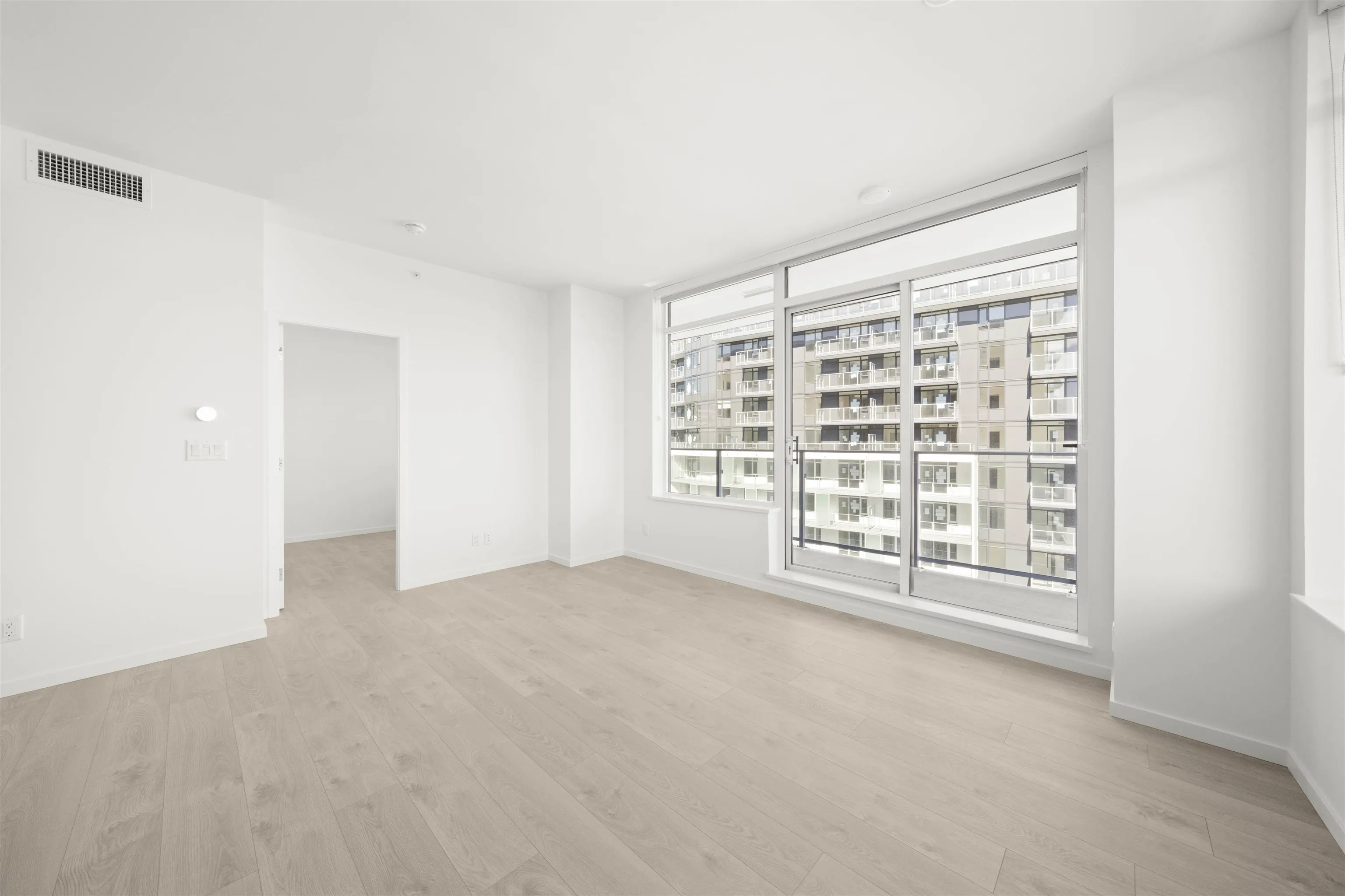 917 6500 Minoru Boulevard