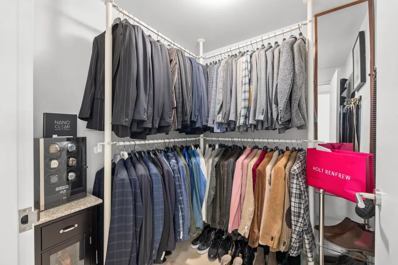 2306 838 W Hastings Street