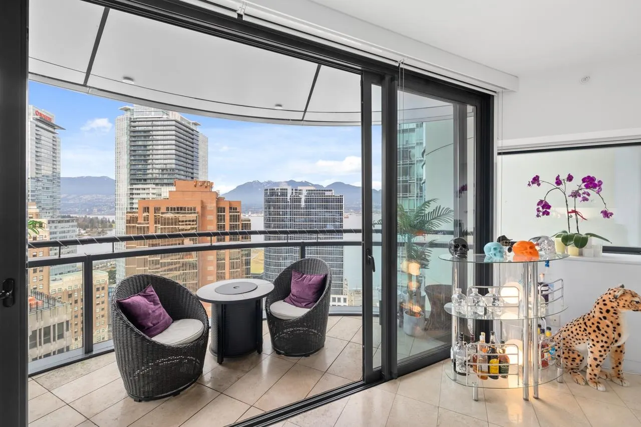 2306 838 W Hastings Street