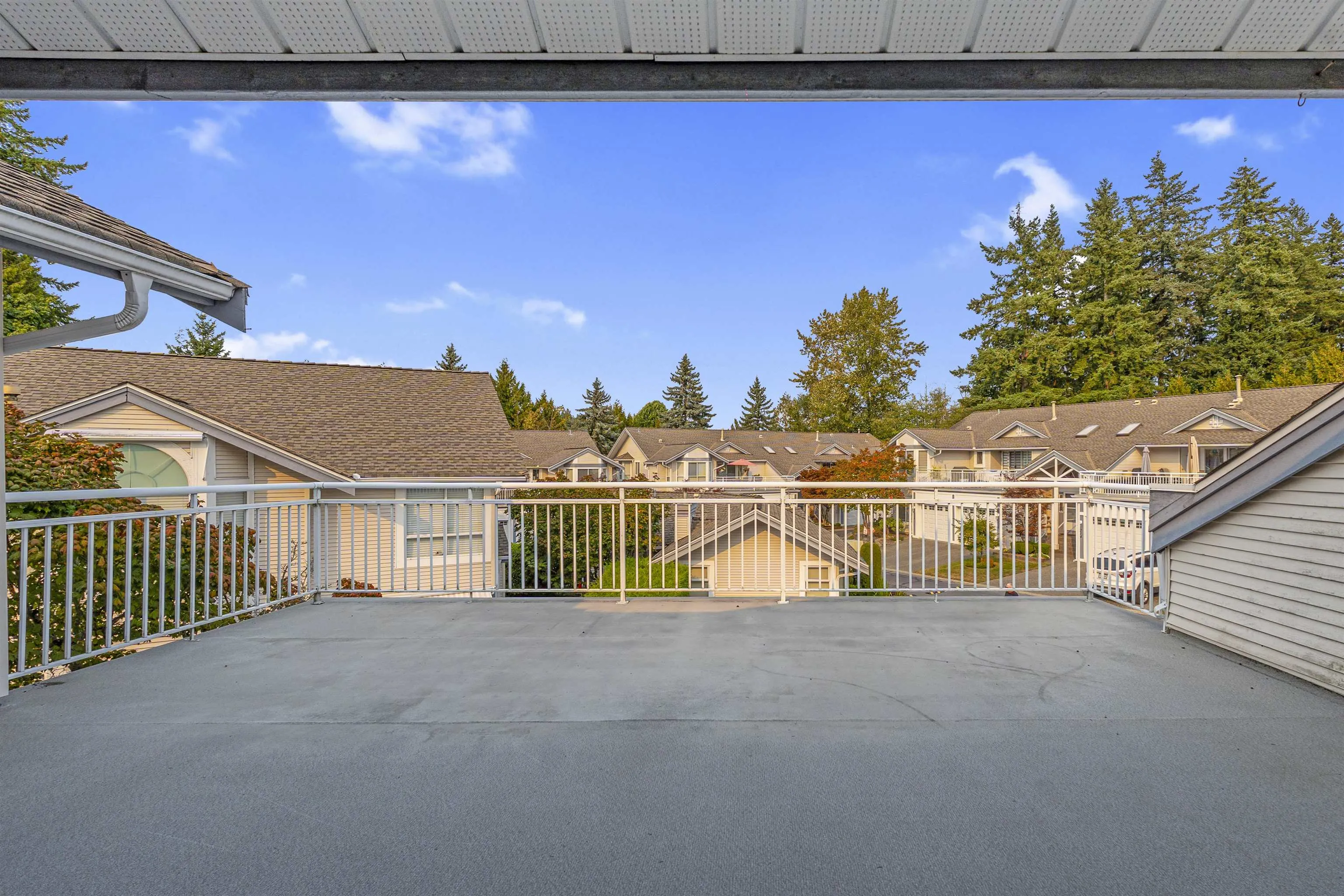 212 9072 Fleetwood Way