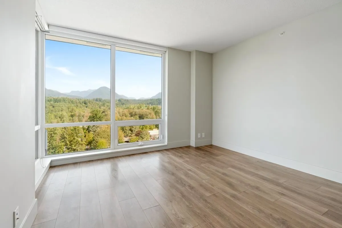 1808 680 Seylynn Crescent