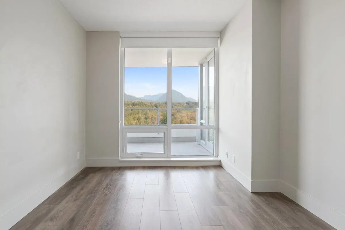 1808 680 Seylynn Crescent