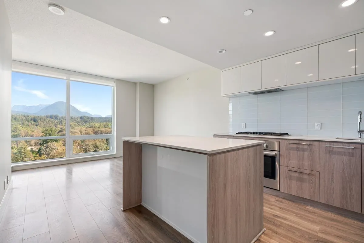 1808 680 Seylynn Crescent