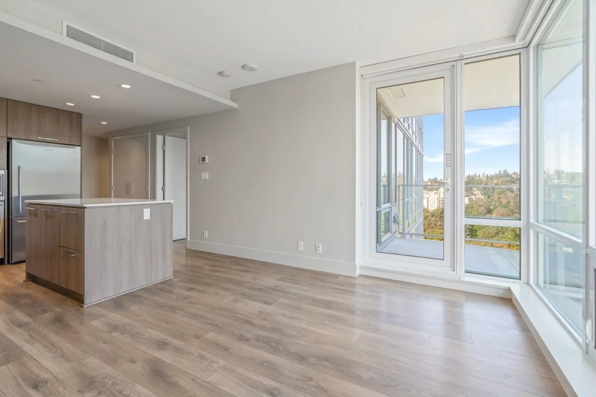 1808 680 Seylynn Crescent