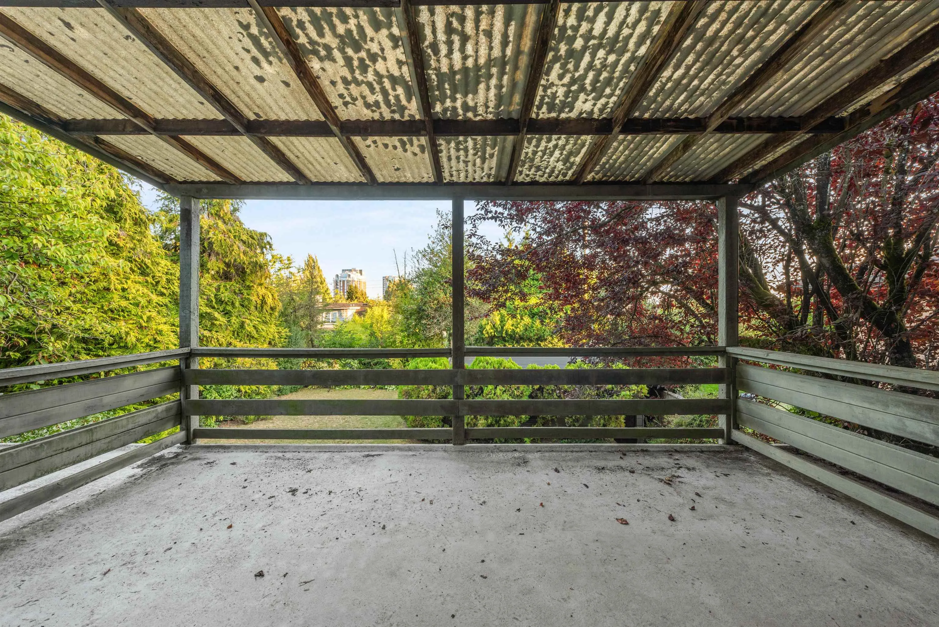 756 W 53 Avenue