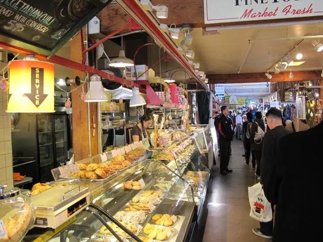 607 1450 Pennyfarthing Drive