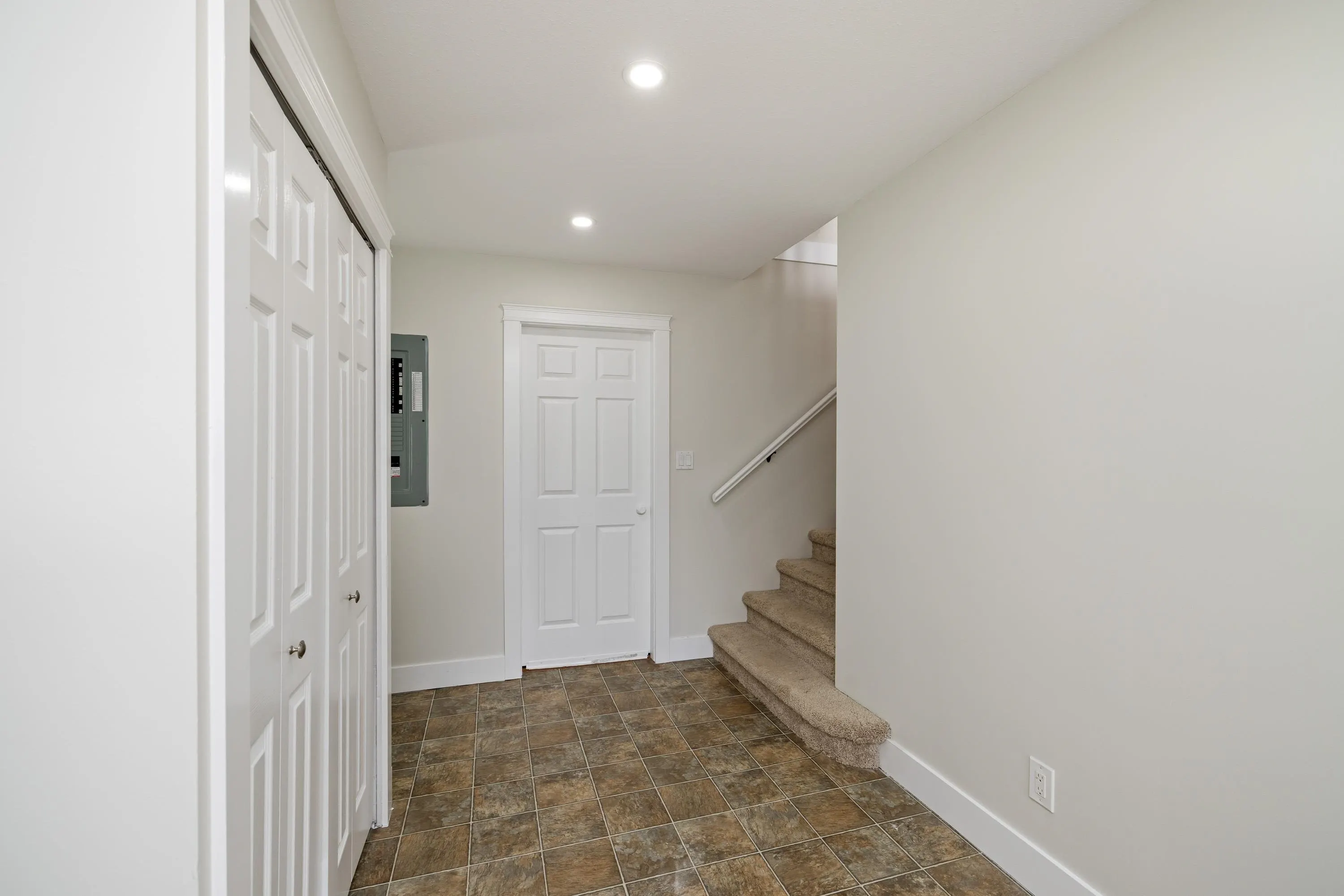 8475 Cade Barr Street