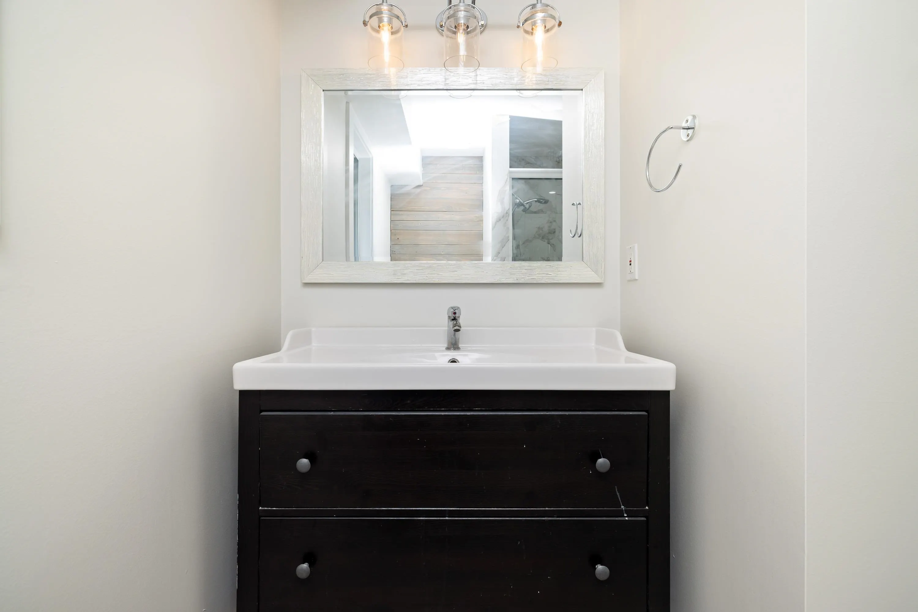 8475 Cade Barr Street