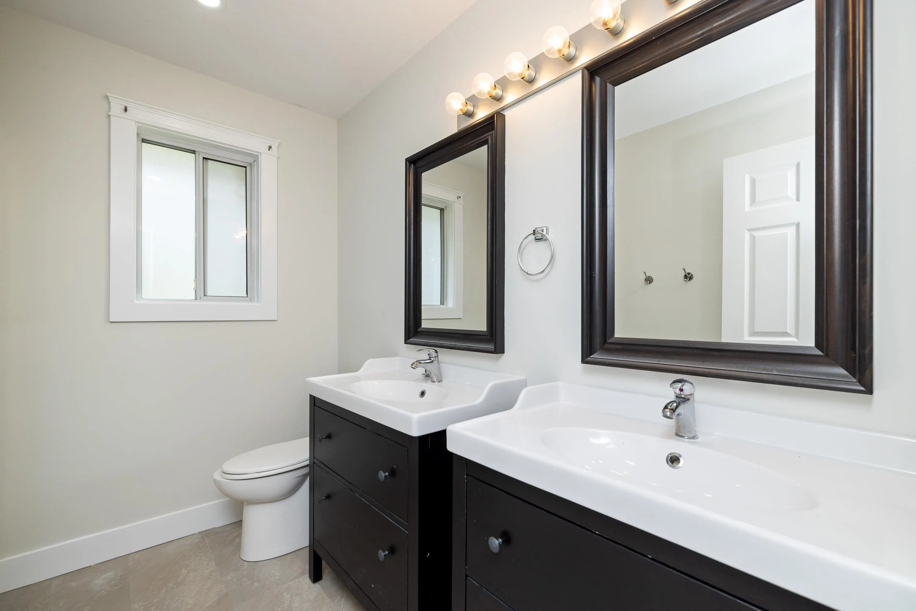 8475 Cade Barr Street