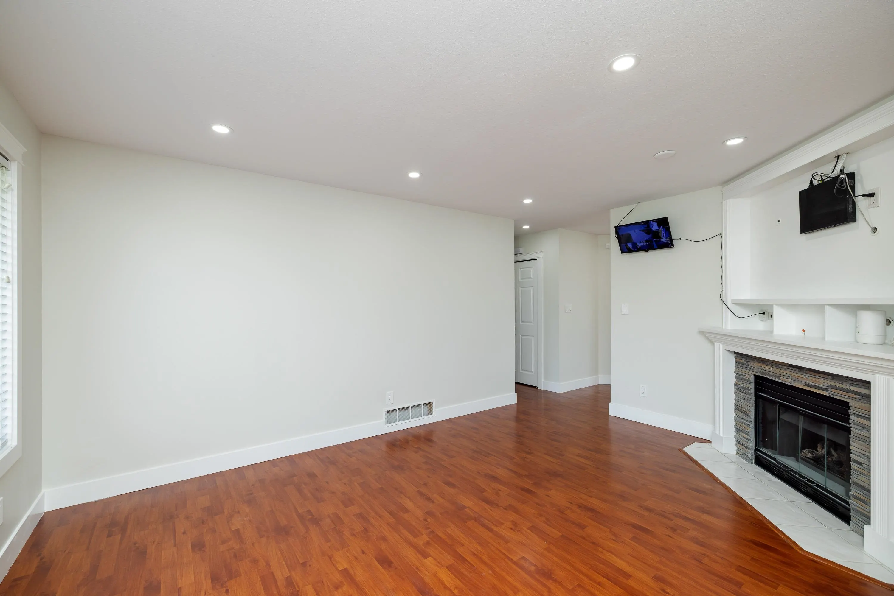 8475 Cade Barr Street