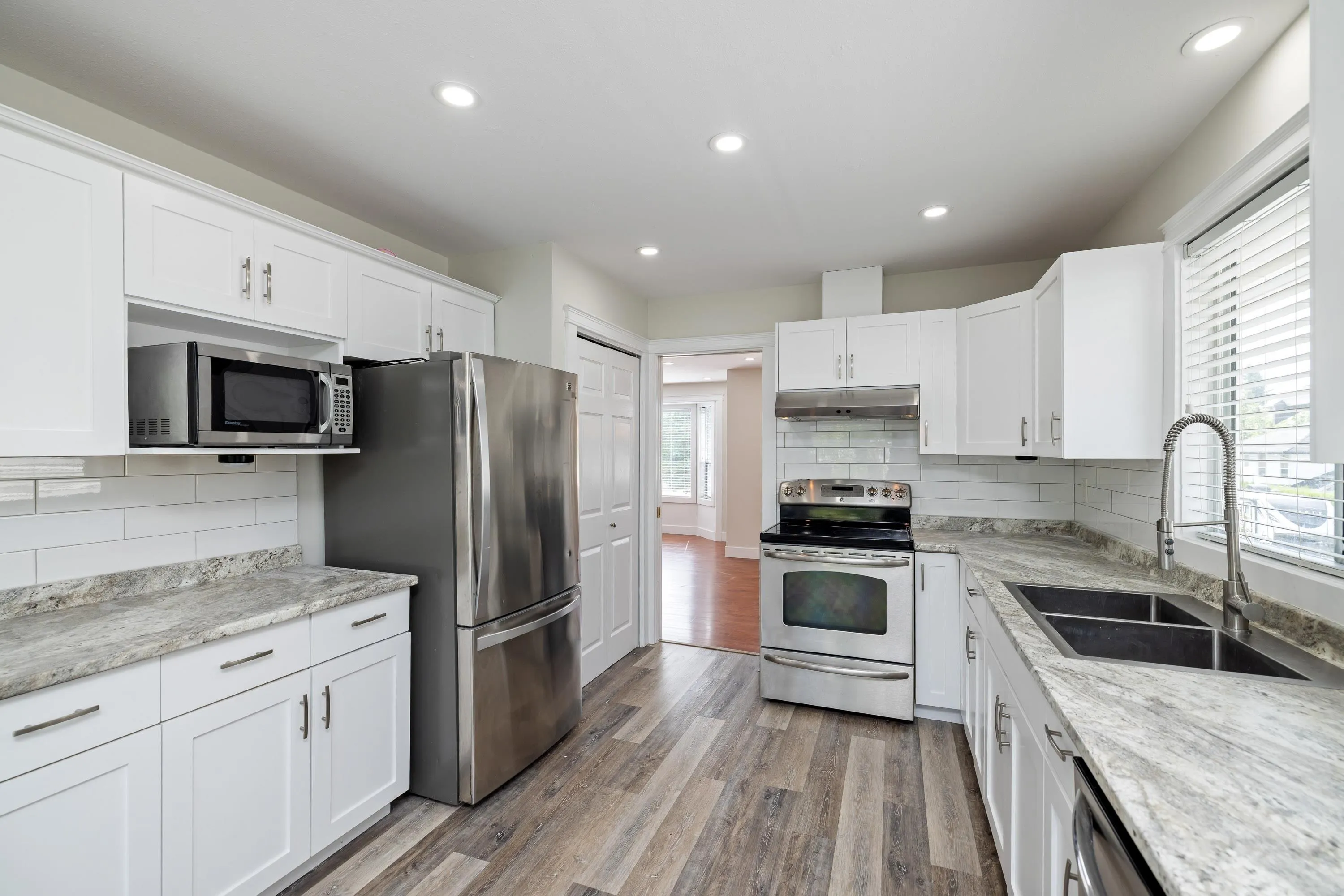 8475 Cade Barr Street