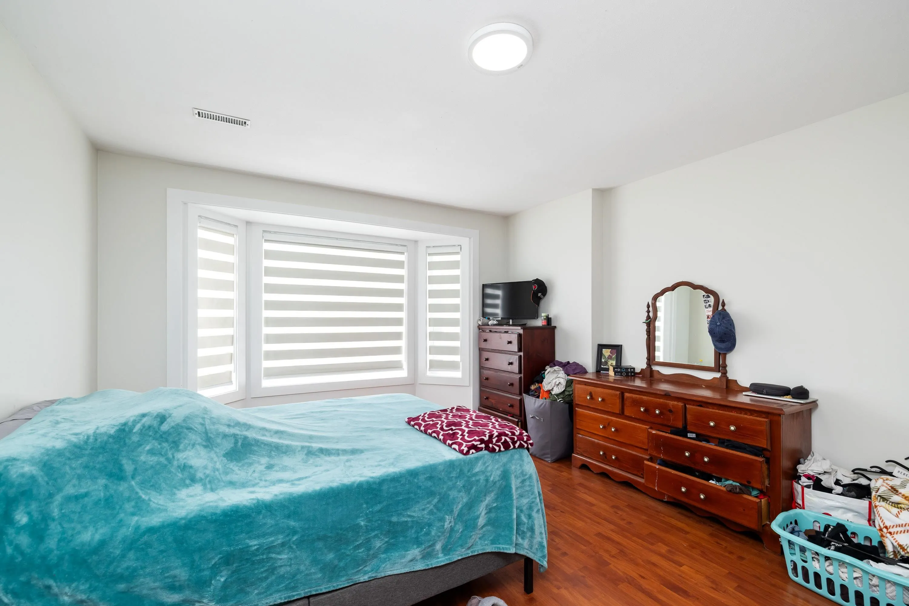 8475 Cade Barr Street