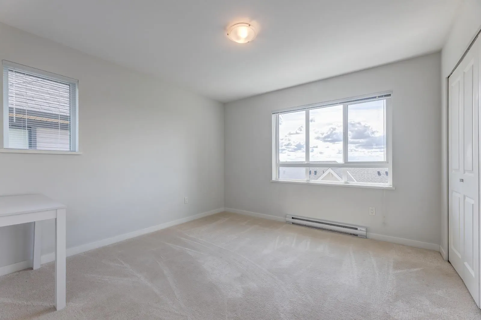 60 3500 Burke Village Promenade