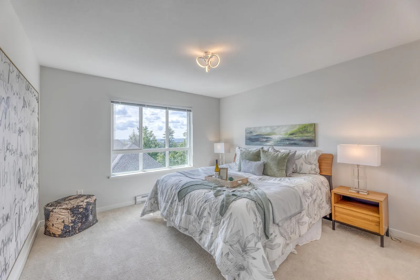 60 3500 Burke Village Promenade