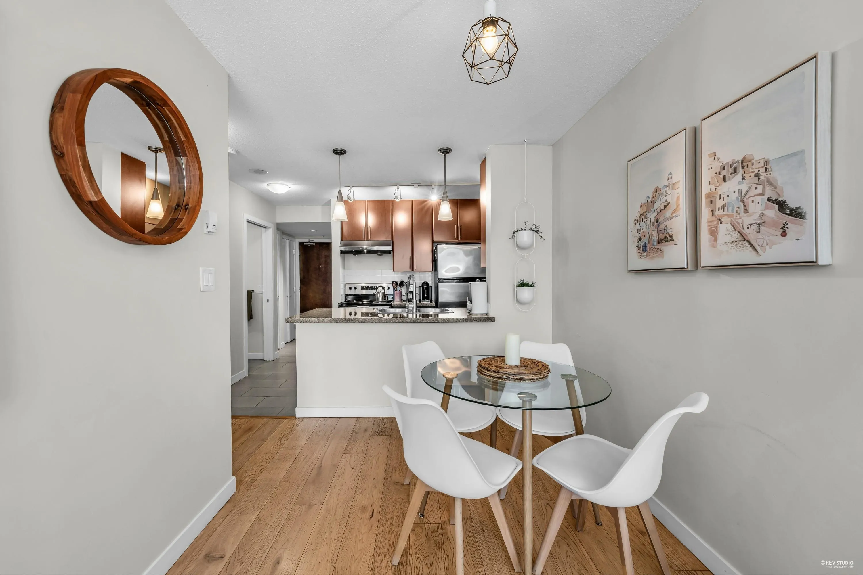 703 58 Keefer Place