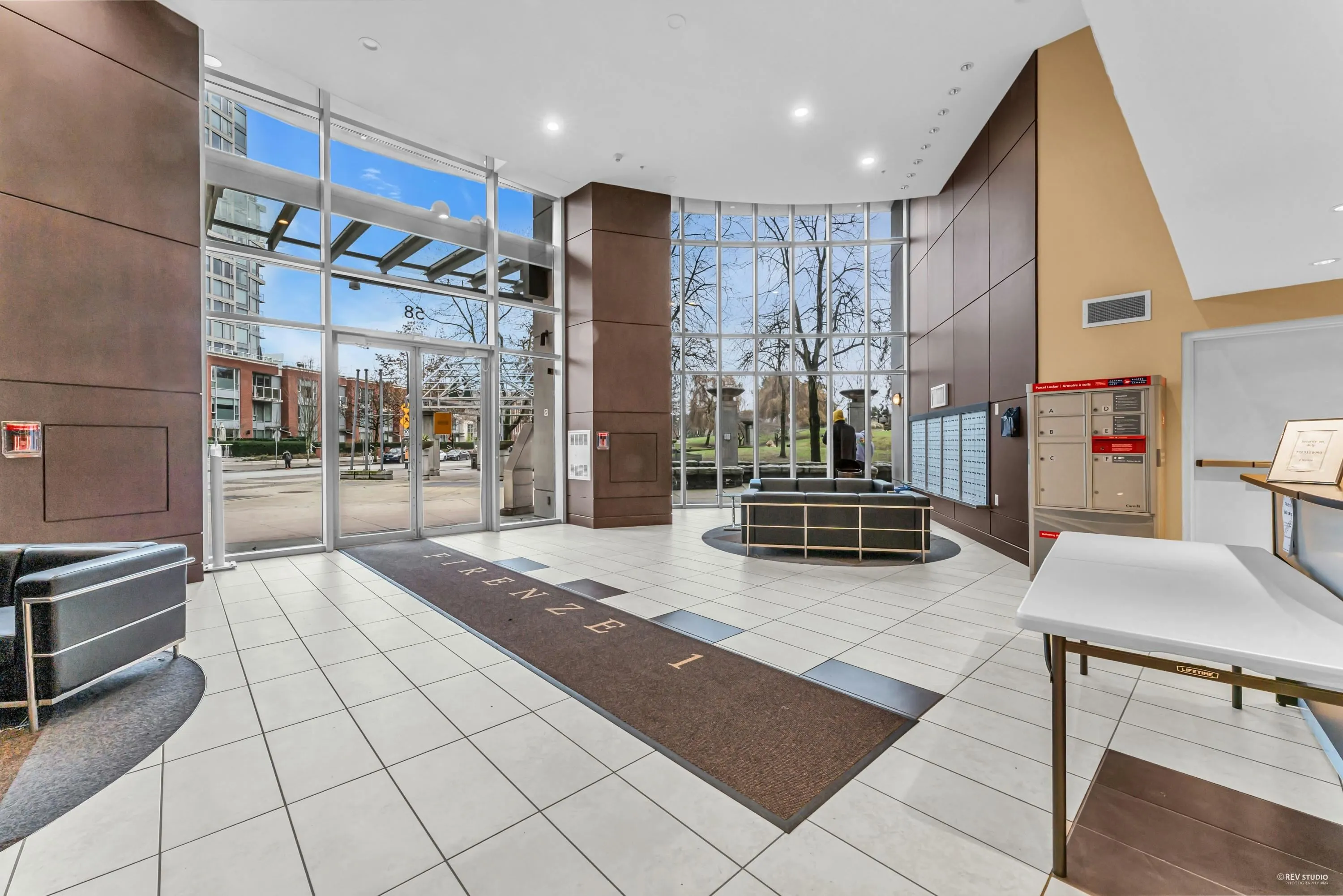 703 58 Keefer Place