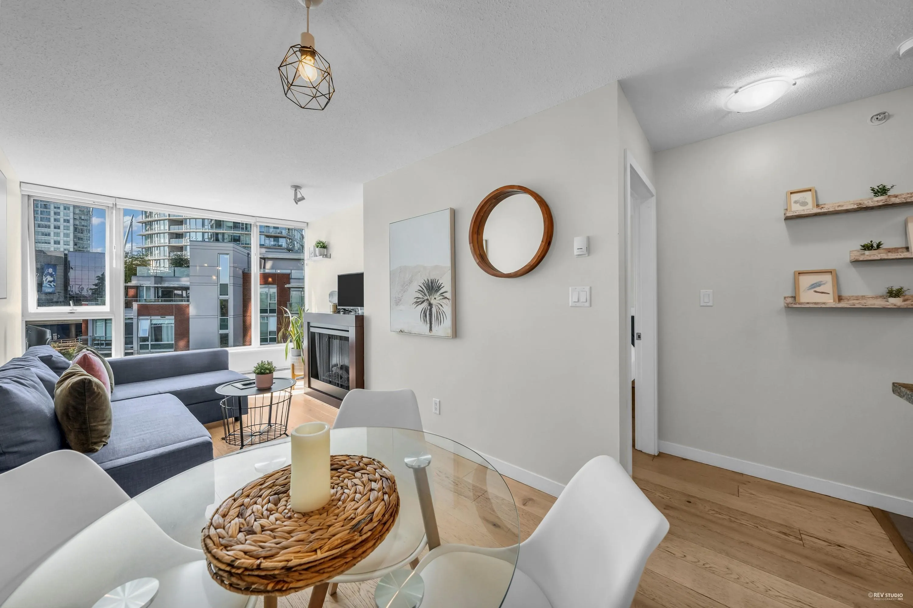 703 58 Keefer Place
