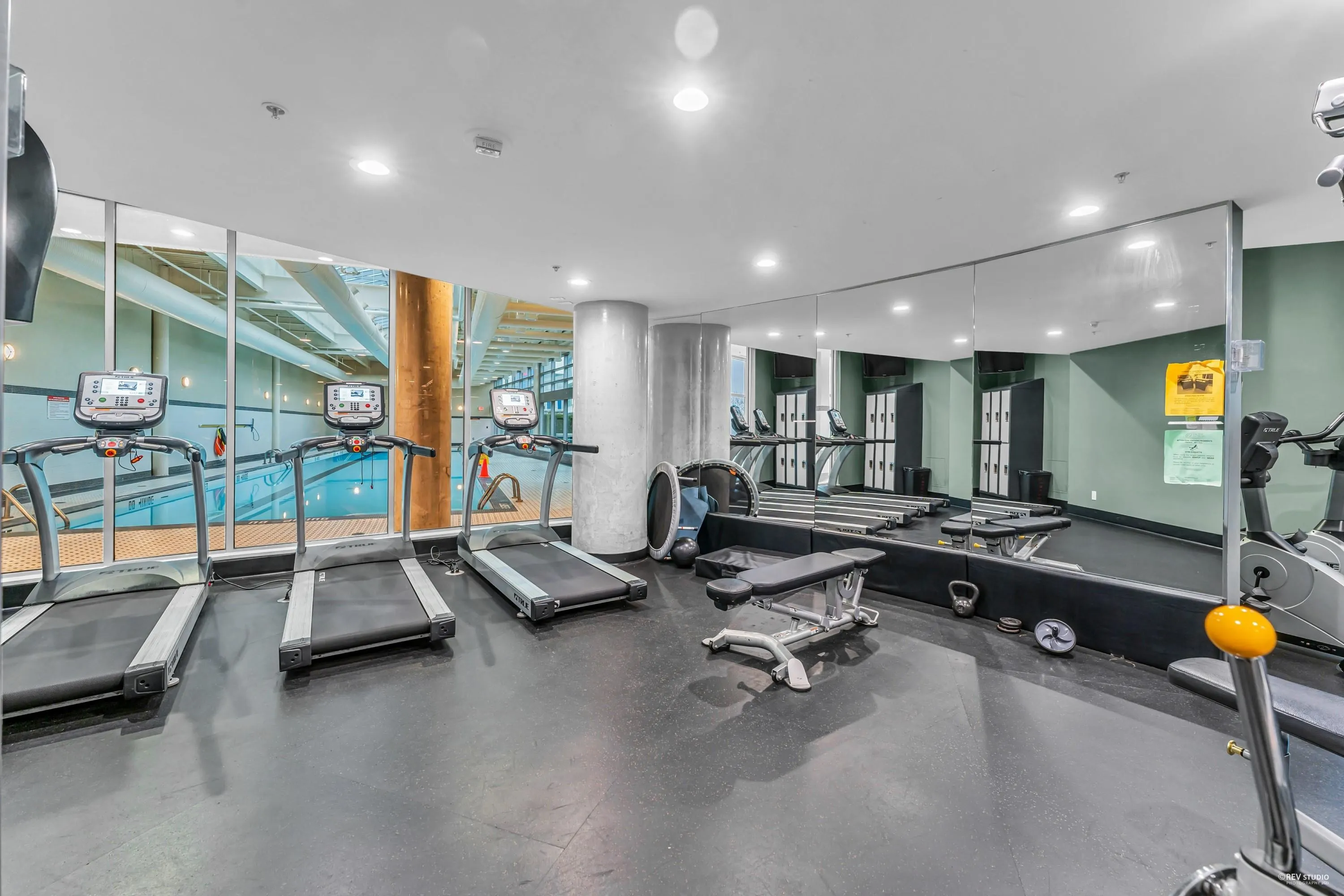 703 58 Keefer Place