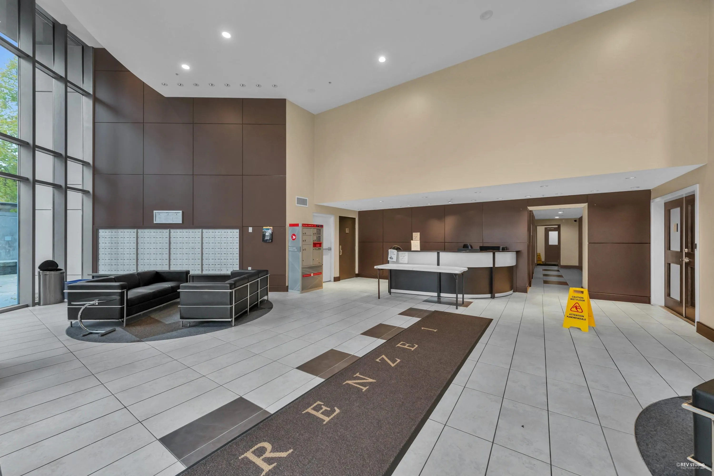 703 58 Keefer Place