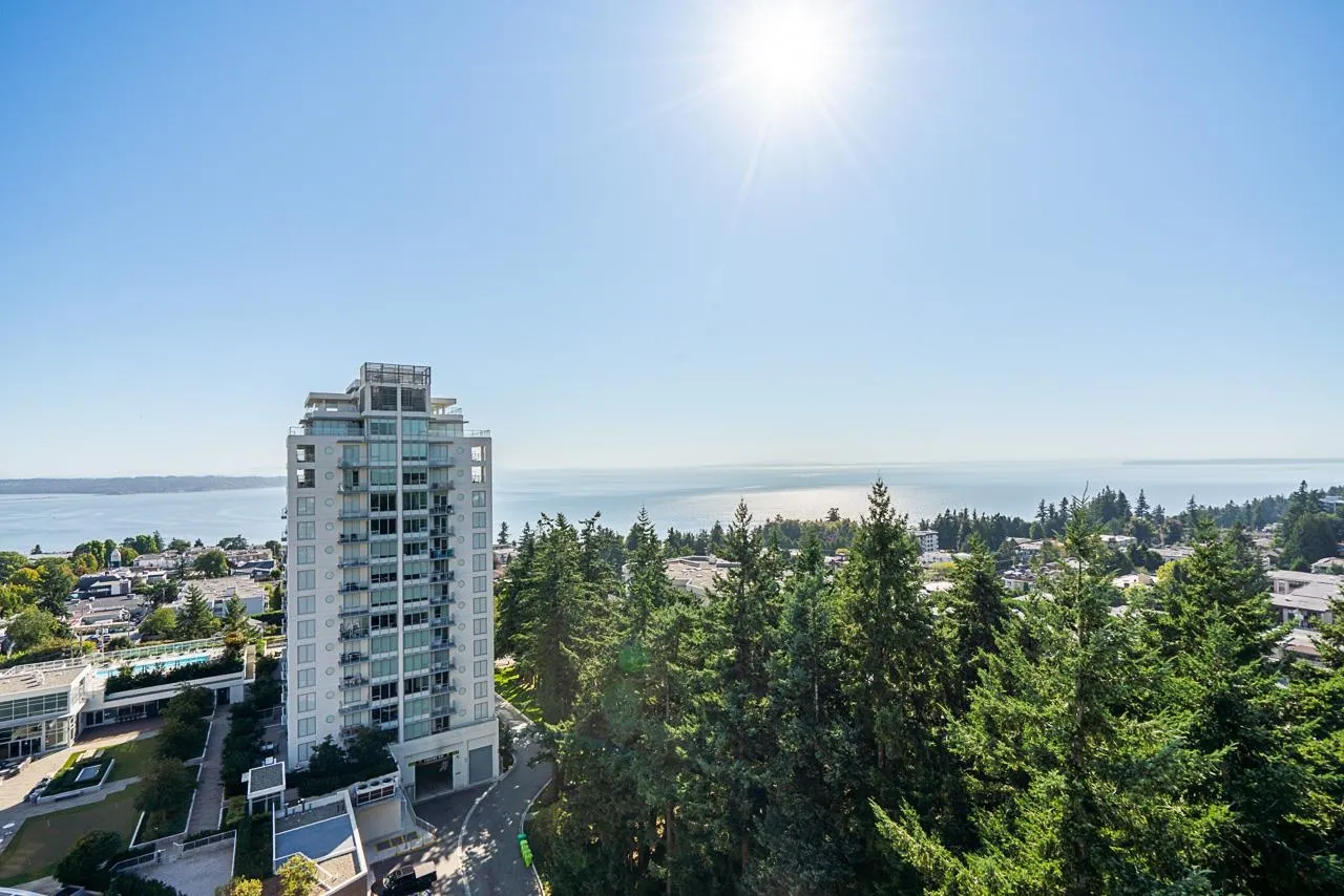 1402 15152 Russell Avenue