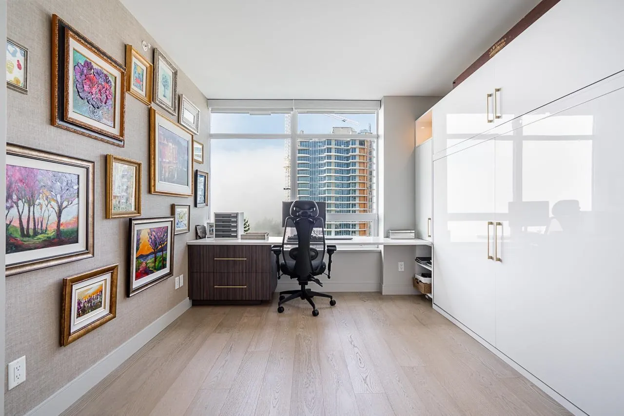 1402 15152 Russell Avenue