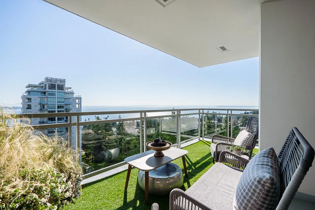 1402 15152 Russell Avenue