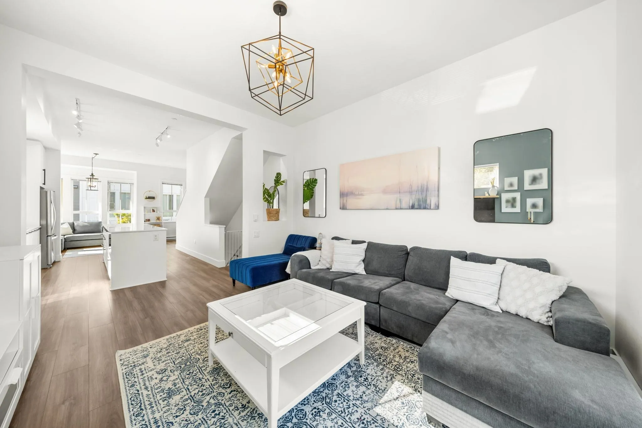 39 4656 Orca Way