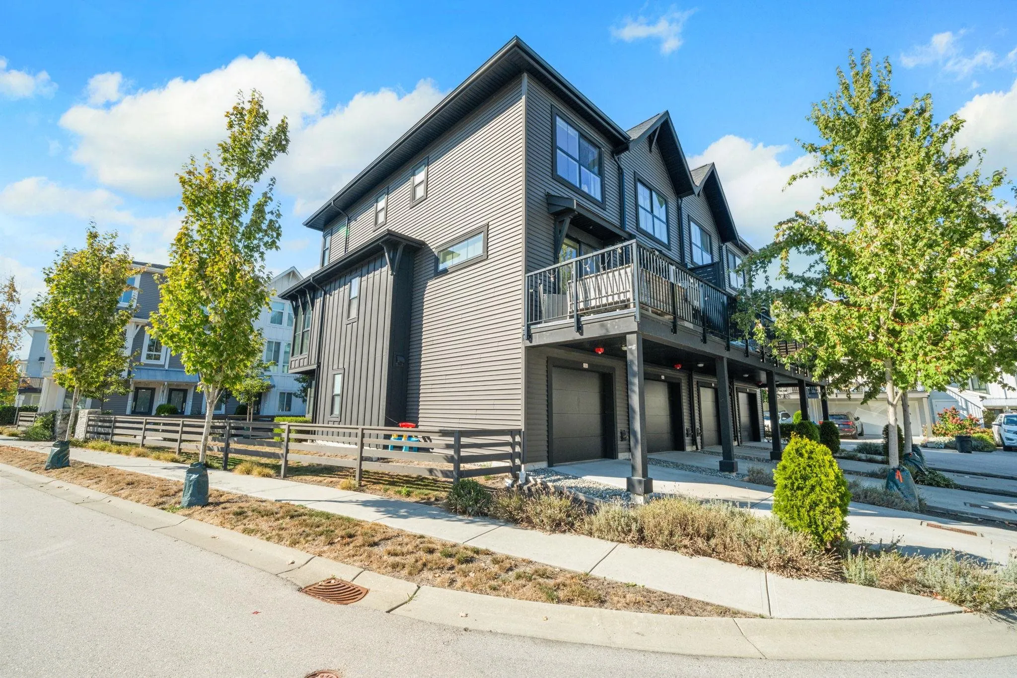 39 4656 Orca Way