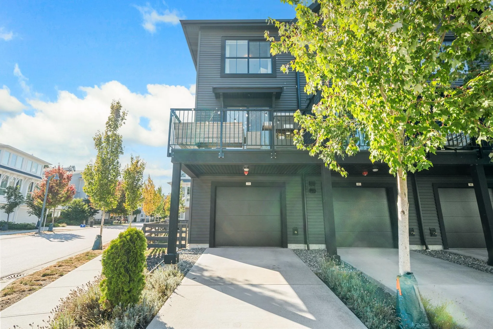 39 4656 Orca Way
