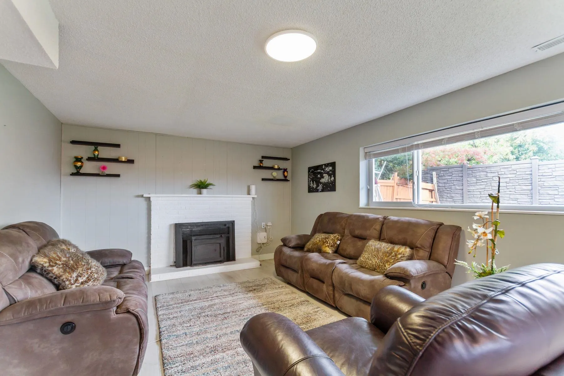3708 Price Street