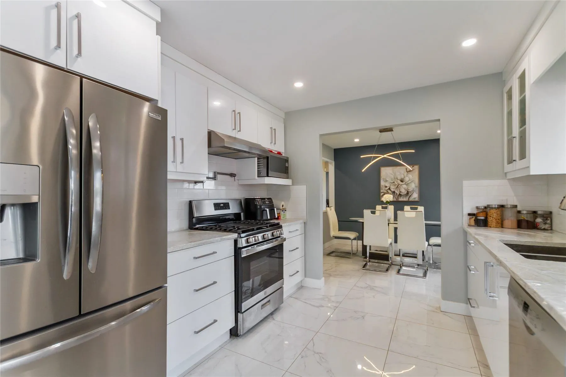 3708 Price Street