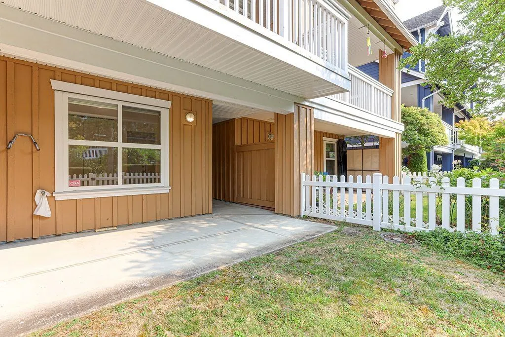 92 3088 Francis Road